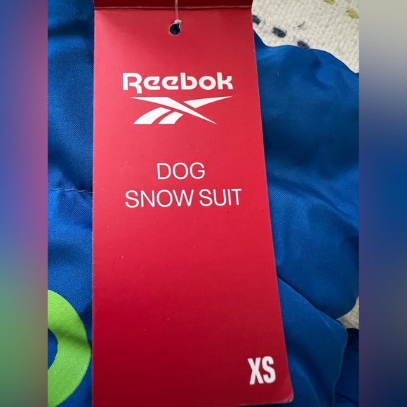 REEBOK Dog Snow Suit. Fleece Lining for Warmth. Snap Closure. Slash for Lease. - Picture 4 of 6